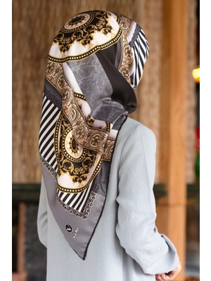 Violla Twill Çizgili ve Barok Desenli Gri Renkli 90X90 Eşarp (Ipek Içermez) Kenar Dikiş Şekli El Dikişli