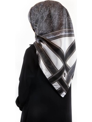 Violla Twill Bordür Taş Desenli Gri Renkli 90X90 Eşarp (Ipek Içermez) Kenar Dikiş Şekli El Dikişli