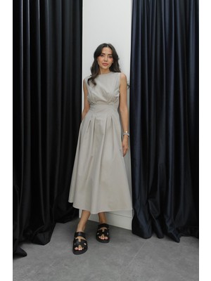 Havoş Bej Pens Detaylı Belden Oturtmalı Keten Elbise