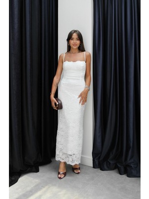 Havoş Beyaz Kulplu Dantelli Askılı Elbise