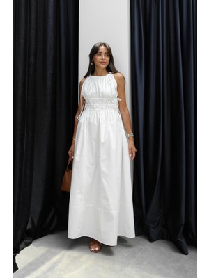 Havoş Beyaz Yandan Bağcıklı Elbise