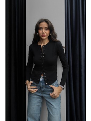 Havoş Siyah Jett Önü Çıtçıtlı Bluz