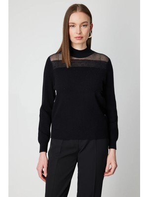 On Triko Yakası Tül Detaylı Taşlı Triko Kazak 60343