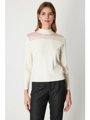 On Triko Yakası Tül Detaylı Taşlı Triko Kazak 60343