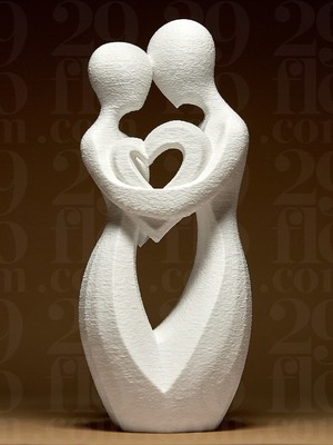 Linova Romantik Çift Heykel Biblo Dekoratif Obje