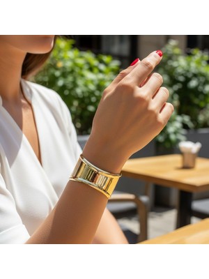 BURADABULDUN Kadın 14K Kaplama Gold Çelik Kelepçe Bileklik