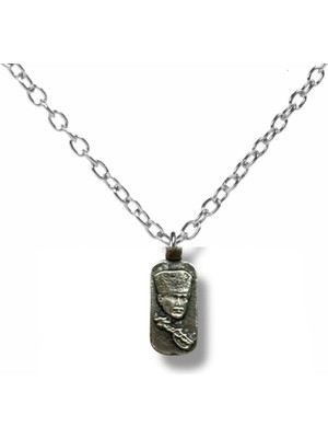 Mustafa Kemal Atatürk Silüeti Figürlü Künye Kolye – Gümüş Renk Unisex Metal Takı