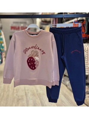 5-9 Yaş Arası Kız Çocuk Çilek Nakışlı Takım