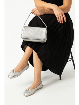 Redtan Fiyonklu Gümüş Renkli Kadın Babet | Ev Babeti | Ofis Ayakkabısı