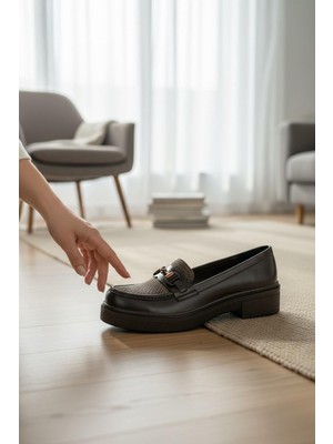 Yazın Ayakkabıları Acı Kahve Rugan Önü Toka Detaylıoxford Ayakkabı