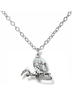 Kemal Atatürk Imza ve Silüet Figürlü Kolye – Gümüş Renk Unisex Metal Takı