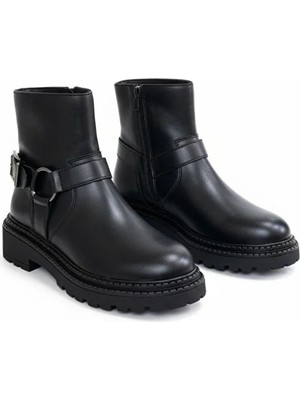 Ne&Ve Shoes Siyah Hakiki Deri Aksesuar Detaylı Içten Fermuarlı Kadın Bot