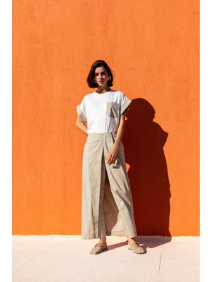 Kameya Cep Detaylı Bluz 25S10720