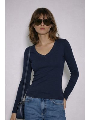 Babokah x Ngulincetin V Yaka Uzun Kol Üst