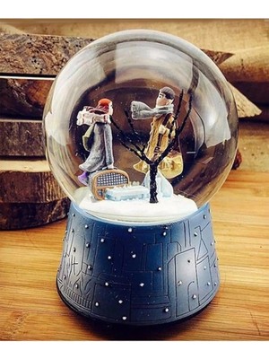 Wishora Store Işıklı Müzikli Kar Küresi Kış Masalı Kar Küresi 16 cm Işıklı Büyük Boy