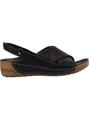 Napa Shoes Hakiki Deri Çapraz Bantlı Arkadan Ayarlı Rahat Taban Dolgu Topuk Kadın Sandalet NAPA-311
