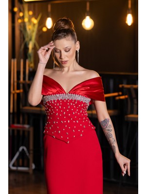Abiyefon Saten Kayık Yaka Taşlı Peplum Kesim Uzun Abiye ABU5440