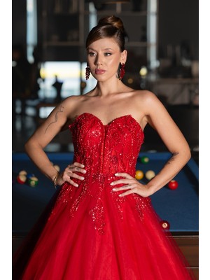 Abiyefon Taş Işlemeli Straplez Yaka Uzun Nişan Elbisesi ABU5341