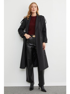 FullaModa Kuşaklı Kol ve Omuz Detaylı Uzun Trençkot