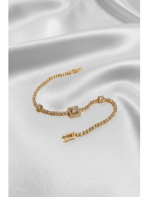 Aslı Kiraz Jewerly Çelik Minimal Su Yolu Gold Kadın Bileklik Baget Taşlı Clk-Su-Yl-Gld-Kdn-Blk-Bgt-Ts