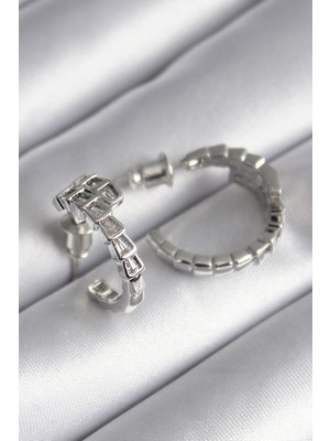 Nehir Pirinç Gümüş Renk Zirkon Taşlı Yılan Model Kadın Küpe