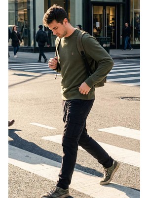 Erkek Bisiklet Yaka Armalı Sweatshirt P-00019887