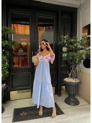 Mericline Renkli Nakış Desenli Elbise - Mavi