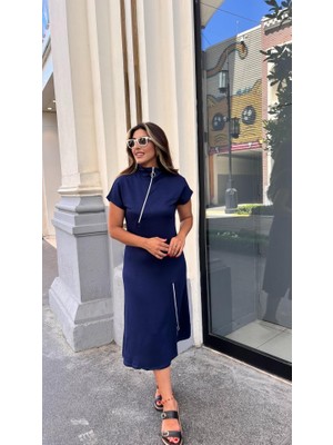 Mericline Kadın Kısa Kollu Yakadan ve Etekten Fermuarlı Midi Viskon Iki Iplik Elbise