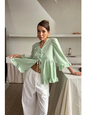 Mericline Keten Bluz Önden Bağlamalı Fırfır Detaylı - Yeşil