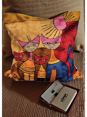 Onlie Craft Nakışlı Dekoratif Yastık"