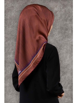 Violla Twill Efektli Bordür Desenli Taba Renkli 90X90 Eşarp (Ipek Içermez) Dikim Şekli : El Dikişi