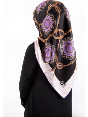 Violla Twill Kemerli ve Geometrik Desenli Lila Renkli 90X90 Eşarp (Ipek Içermez) Kenar Dikiş Şekli El Dikiş