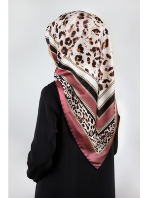 Violla Twill Kemerli ve Leopar Desenli Gül Kurusu Renkli 90X90 Eşarp (Ipek Içermez) Dikim Şekli : El Dikişi