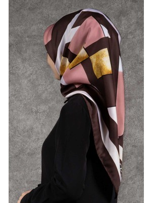 Violla Twill Çizgili ve Gold Desenli Kahverengi - Pudra Renkli 90X90 Eşarp (Ipek Içermez) Kenar Dikiş Şekli