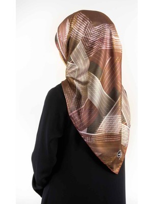 Violla Twill Dokulu Geometrik Desenli Bakır Renkli 90X90 Eşarp (Ipek Içermez) Kenar Dikiş Şekli El Dikişli