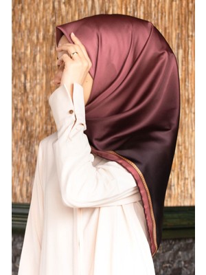 Violla Twill Degrade Desenli Pudra Renkli 90X90 Eşarp (Ipek Içermez) Kenar Dikiş Şekli El Dikişli