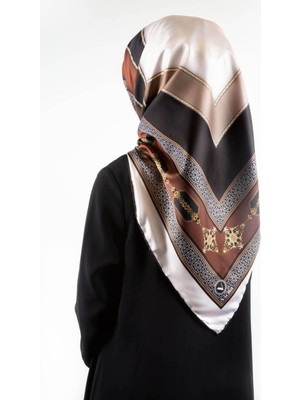 Violla Twill Gold Detaylı ve Antik Motif Desenli Taba - Bej Renkli 90X90 Eşarp (Ipek Içermez) Kenar Dikiş Ş