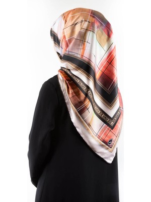 Violla Twill Gold Çerçeveli ve Fırça Desenli Pudra Renkli 90X90 Eşarp (Ipek Içermez) Dikim Şekli : El Dikiş