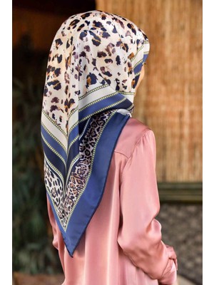 Violla Twill Kemerli ve Leopar Desenli Indigo Renkli 90X90 Eşarp (Ipek Içermez) Dikim Şekli : El Dikişi