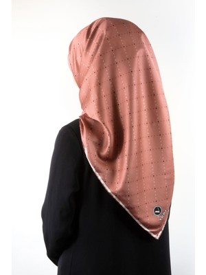 Violla Twill Noktalı V Desenli Bakır Renkli 90X90 Eşarp (Ipek Içermez) Kenar Dikiş Şekli El Dikişli