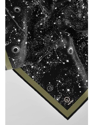 Violla Twill Galaksi Desenli Siyah - Haki Renkli 90X90 Eşarp (Ipek Içermez) Kenar Dikiş Şekli El Dikişli