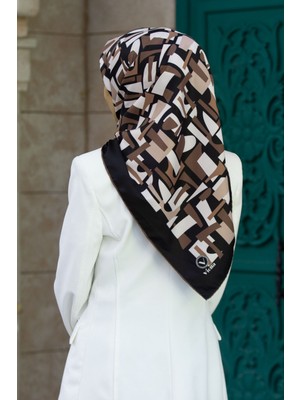 Violla Twill Geometrik Desenli Bej - Vizon Renkli 90X90 Eşarp (Ipek Içermez) Dikim Şekli : El Dikişi