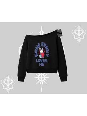 Kayık Yaka Sweatshirt Sevimli Tavşan Some Bunny Loves Me Baskılı