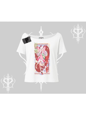 Kayık Yaka Tshirt Madness Unleashed Anime Girl Baskılı