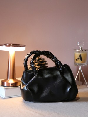 Alvora Örgü Saplı Kadın Omuz Çantası – Günlük Şık Baget Model