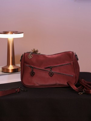 Alvora Süet Yumuşak Dokulu Fermuar Detaylı Çapraz Askılı Omuz ve El Çantası Şık Modern Tasarım