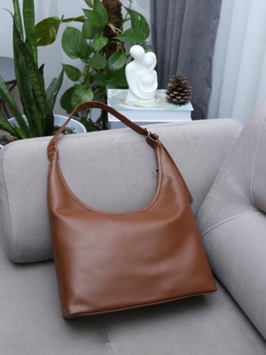 Alvora Kadın Soft Hobo Omuz Çantası