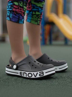 Çocuk Terliği Siyah – Lurji Cros Ortopedik, Sağlam Tabanlı, Çok Amaçlı Çocuk Terliği