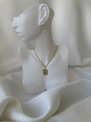 NB Steelora Çelik Gold Renk Mineli Çiçek ve Kelebek Detaylı Zirkon Taşlı Kadın Kolye