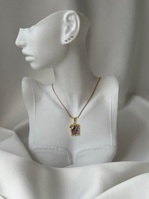 NB Steelora Çelik Gold Renk Mor Mineli Çiçek ve Kelebek Detaylı Zirkon Taşlı Kadın Kolye